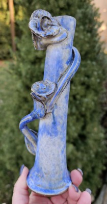 SOLIFLORA VINTAGE DIN CERAMICA, LUCRATA MANAUL foto