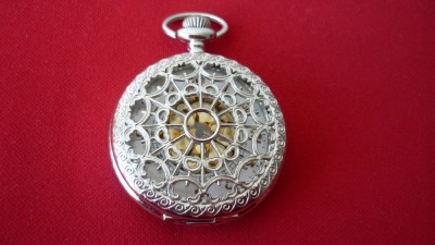 CEAS DE BUZUNAR MECANIC ARGINTAT, NEFOLOSIT foto