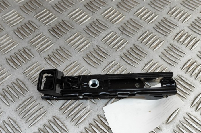 Reglaj &icirc;nălțime centura st&acirc;nga față SKODA KAROQ NU7 2024 OEM: 4M0857819A | 31846182