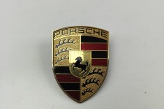 Emblema producător auto PORSCHE PANAMERA 971 2018 OEM: 99155921502 30640185