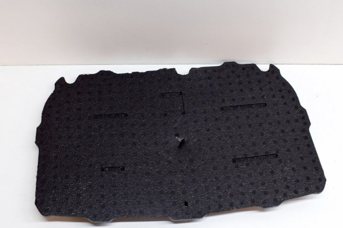 Spuma portbagaj TESLA MODEL Y 2020 OEM: 1519409-00-B 13836993