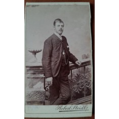 Fotografie tip CDV, barbat inceput de secol XX