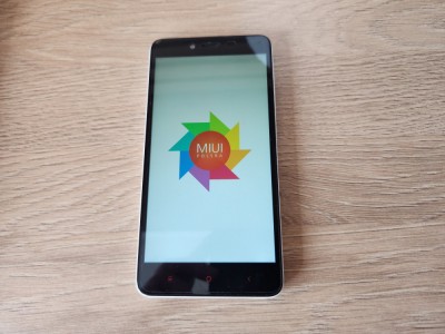Telefon mobil Xiaomi Redmi Note 2 folosit foto