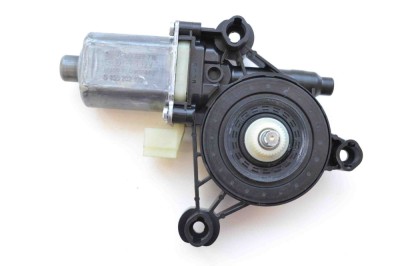 Motor macara geam ușă dreapta față VW GOLF VII 5G1, BQ1, BE1, BE2 2015 1567205 foto