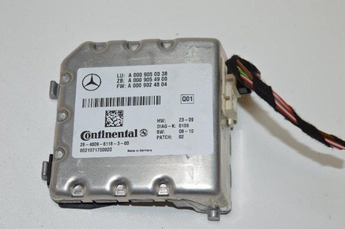 Camera față MERCEDES-BENZ E T-Model S212 2011 OEM: A0009050038 2495379