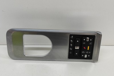Panou de butoane LAND ROVER RANGE ROVER III L322 2012 OEM: BH42-14862-AAW,BH42-14B596-AE,BH42-14D022-AB,BH42-14D024-AB | 25216698 foto