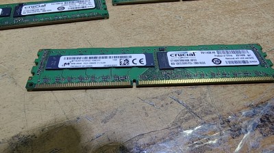 Ram Server Micron 8GB DDR3 PC3-12800R MT18JSF1G72PDZ-1G6E1FF foto