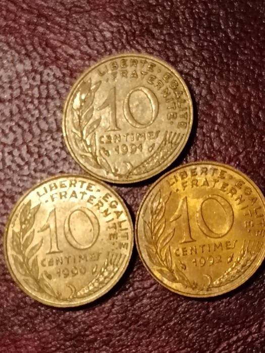 Lot 3 monede Franta: 10 centimes 1990 + 1991 + 1992, stare UNC + Luciu [poze]. Discount conform descriere [10 - 20 %. Vezi descrierea.].