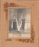 468S Țărani rom&acirc;ni &icirc;n port popular, studio Cloos, Sebeș, județul Alba, perioada interbelică