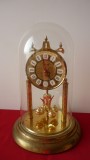 CEAS DE BIROU CU GLOB ROYALE QUARTZ, FUNCTIONAL !