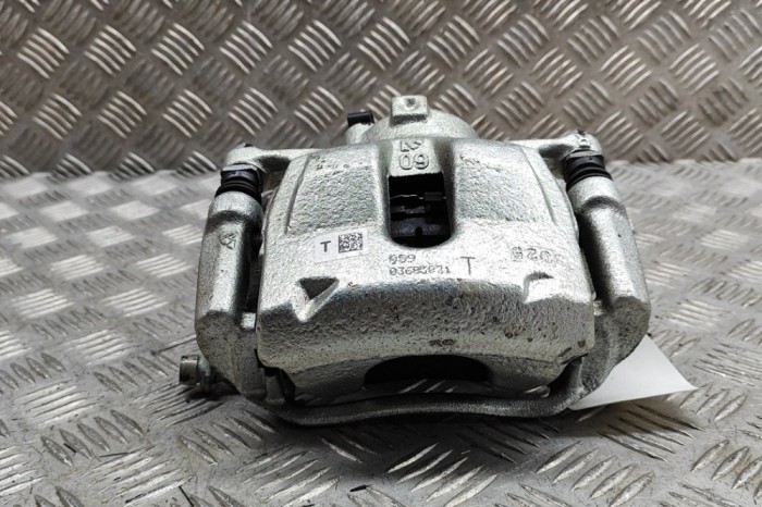 Etrier de fr&acirc;nă dreapta față TOYOTA C-HR _X2_, _H2_ 2024 OEM: Off-road | 27984269