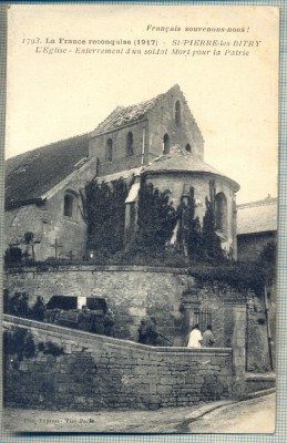 AD 109 C. P. VECHE -LA FRANCE RECONQUISTE(1917)-L&amp;#039;EGLISE ENTERREMENT D-UN SOLDAT foto