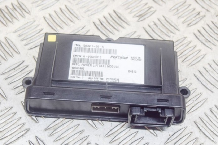 Unitate de control haion TESLA MODEL S 2015 OEM: P0752B01B,P0752P03B,1007511-00-A,10051892,A-0752G01G | 11704503