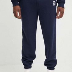 Lacoste pantaloni de trening culoarea albastru marin, cu imprimeu