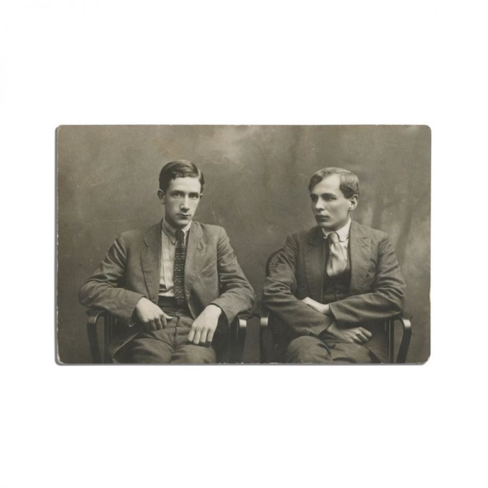 Ion Vinea și Henri Gad (Henri Fischman), fotografie tip carte poștală, semnată olograf de I. Vinea - Piesă rară