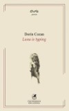 Luna is typing/Dorin Cozan, cartea romaneasca