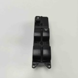 Buton geam ușă dreapta față MITSUBISHI LANCER VIII CY_A, CZ_A 2008 OEM: 8608A160,C8D-D640M 30428600