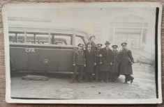 Angajati CFR cu automobil FIAT la Ploiesti, 1937// foto tip CP foto