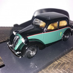 Macheta Fiat 1100 - Taxi di Milano - 1937 scara 1:43 BRUMM