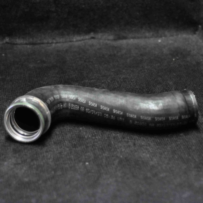 Furtun intercooler dreapta VW SCIROCCO 137, 138 2015 OEM: 1K0145762T