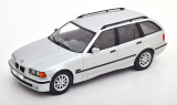 Macheta BMW Seria 3 325i Touring E36 Break 1995 silver - MCG 1/18, 1:18