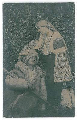 731 - ETHNIC women, Romania - old postcard - unused foto