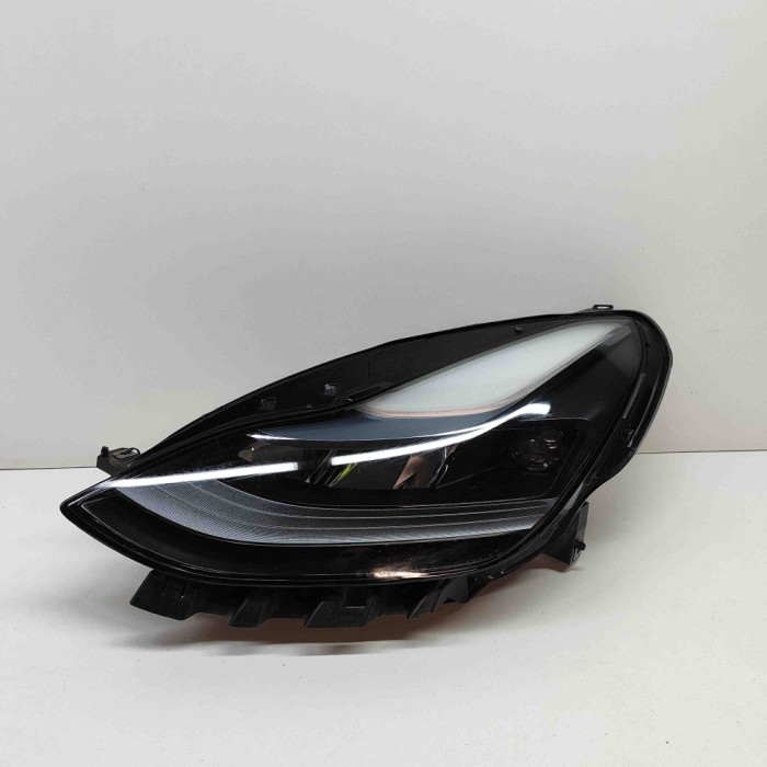 Far st&acirc;nga față TESLA MODEL 3 2023 OEM: Sedan | 23322837