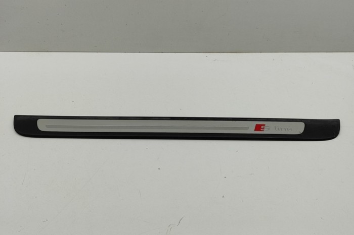 Ornament prag st&acirc;nga față AUDI A6 Avant 4G5, C7, 4GD 2017 OEM: 4G0853373K | 31979746