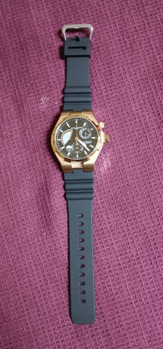 curea ceas Constantin Vacheron, neagra, din silicon.
