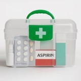 Cutie transparentă pentru medicamente cu raft și tavă detașabilă, 21,2x14,7x13,1 cm, CMCLASS