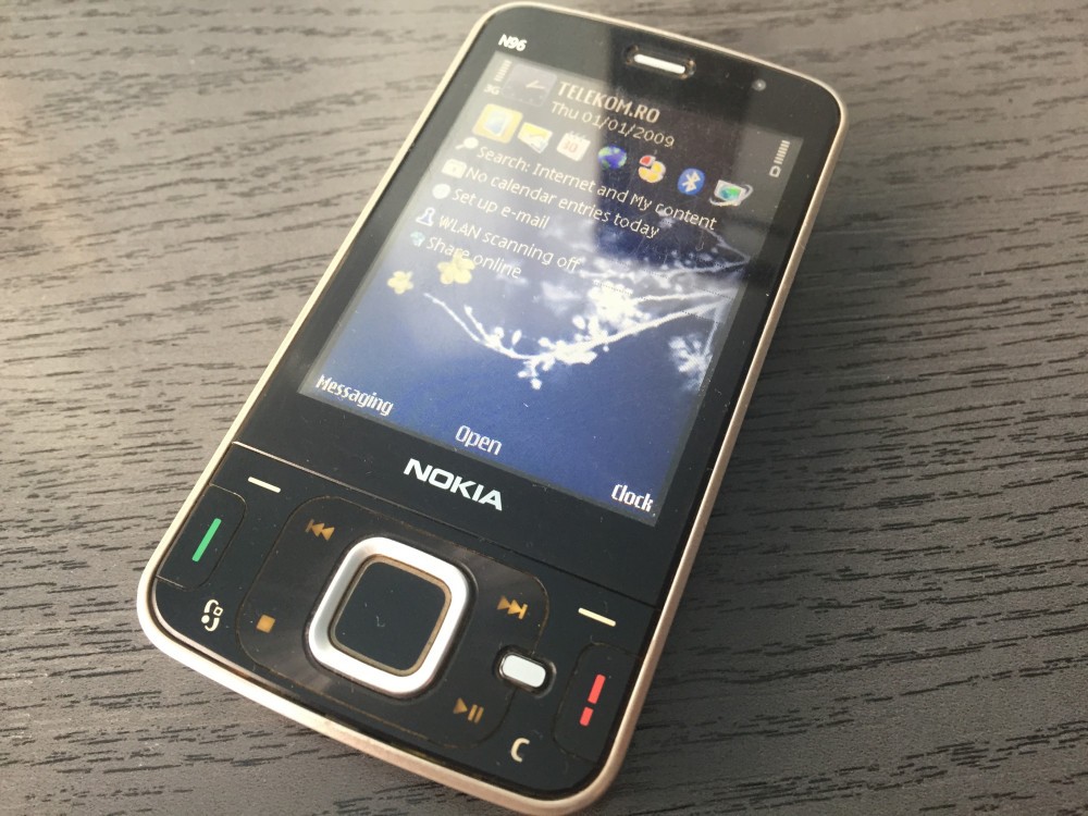 TELEFON DE COLECTIE NOKIA N96.CITITI VA ROG CU ATENTIE DESCRIEREA VA ROG!, Negru, Neblocat | Okazii.ro