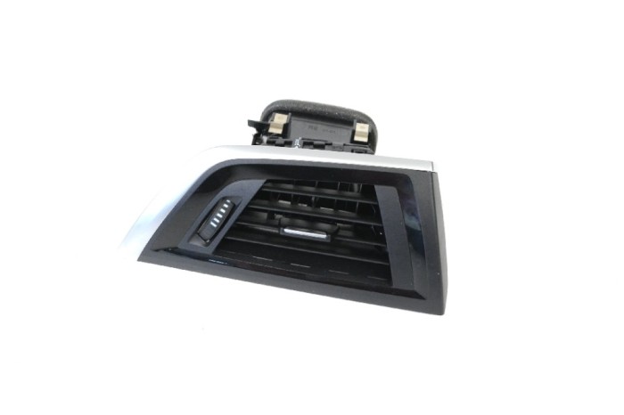 Gura de ventilație planșa de bord BMW 2 Coupe F22, F87 2018 OEM: 9205356,64229205356 11394736