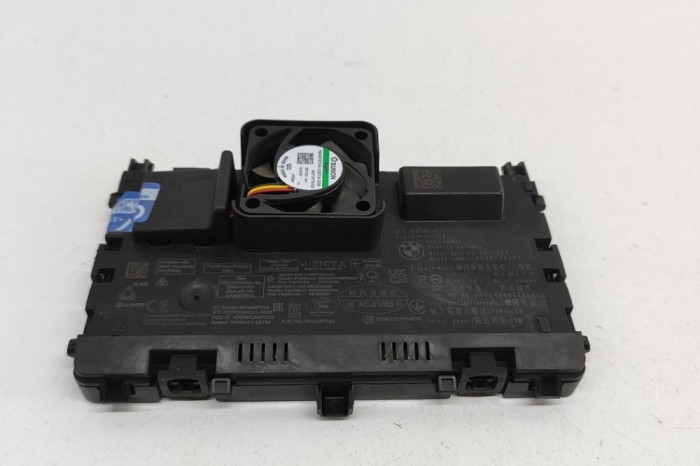 Stație de &icirc;ncărcare wireless BMW iX1 U11 BEV 2023 OEM: 5A623B0,A3C1045140700,A2C18778102,HA40101V4-1Q07A-G99 28088453