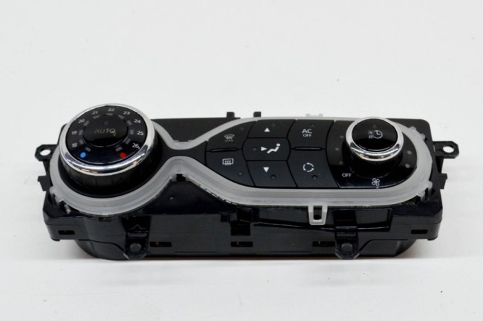 Modul de climatizare RENAULT ZOE BFM_ 2015 OEM: 275100906R,E1067090 | 13776450