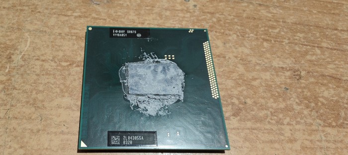 Procesor laptop Intel Pentium B940 2.00 GHz 2M Cache SR07S