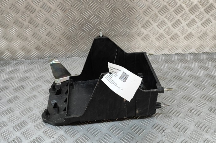 Suport baterie MAZDA CX-30 DM 2023 OEM: BCJH-56-040A,BCJH-56-041 | 29830828