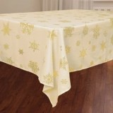 Fata de Masa de Craciun Ecru cu Fulgi din Folie Aurie 240x140cm, CMCLASS