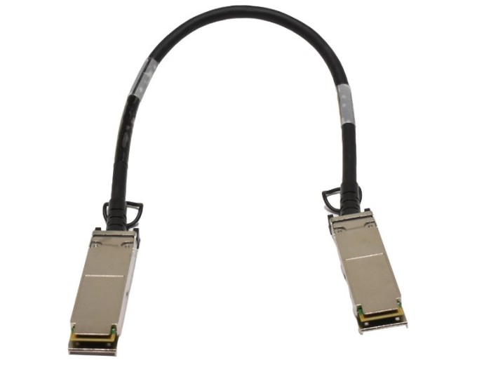 Cablu de date AVAYA AA1404037-E6 QSFP+ 40GB 0.5M