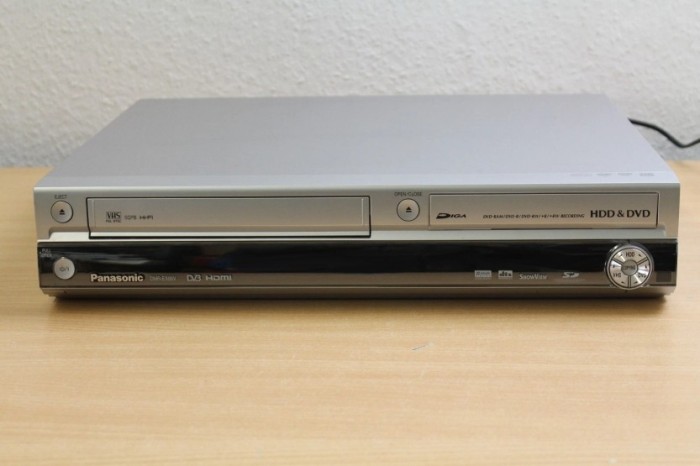 Triplu combo Panasonic DMR-EX95 defect