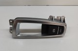 Buton fr&acirc;nă de m&acirc;nă BMW 5 Touring F11 2014 OEM: 9217594 29438996
