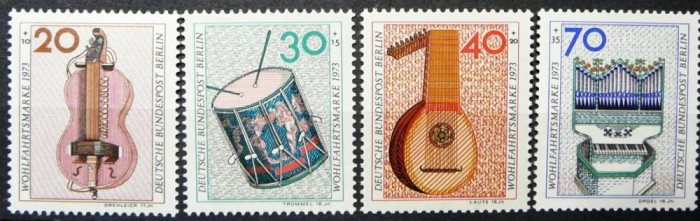 Berlin 1973 - Instrumente muzicale, serie neuzata