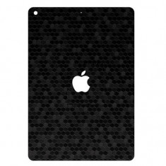 Folie Skin Compatibila cu Apple iPad 8 10.2 (2020) - ApcGsm Wraps HoneyComb Black