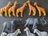 Lot 23 de animalute din plastic. Elefanti, zebre, cai, lei, tigri, girafe