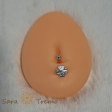 Piercing buric din argint 925 cu trifoi norocos si cristale zirconia albe, 1 cm, tija subtire