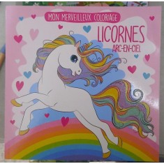 Licornes Arc-en-ciel (Unicorni curcubeu - carte in limba franceza )
