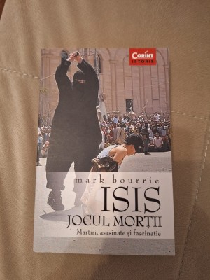 ISIS. Jocul morţii - Martiri, asasinate și fascinație foto