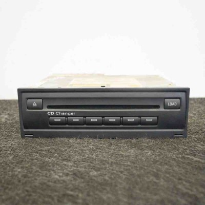 Magazie de CD-uri AUDI A8 D3 4E2, 4E8 2009 OEM: 4E0910110L foto