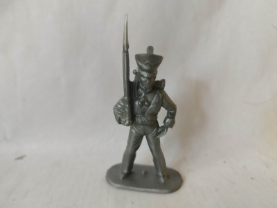 bnk jc Collonil Germania - figurina de plastic - soldat napoleonian foto
