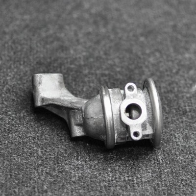Supapa EGR AUDI A5 Cabrio 8F7 2012 OEM: 06E131102B 2140190 foto