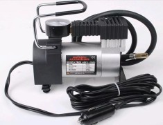 Compresor auto 965 kPA cu debit mare 35L/min,alimentare auto 12V